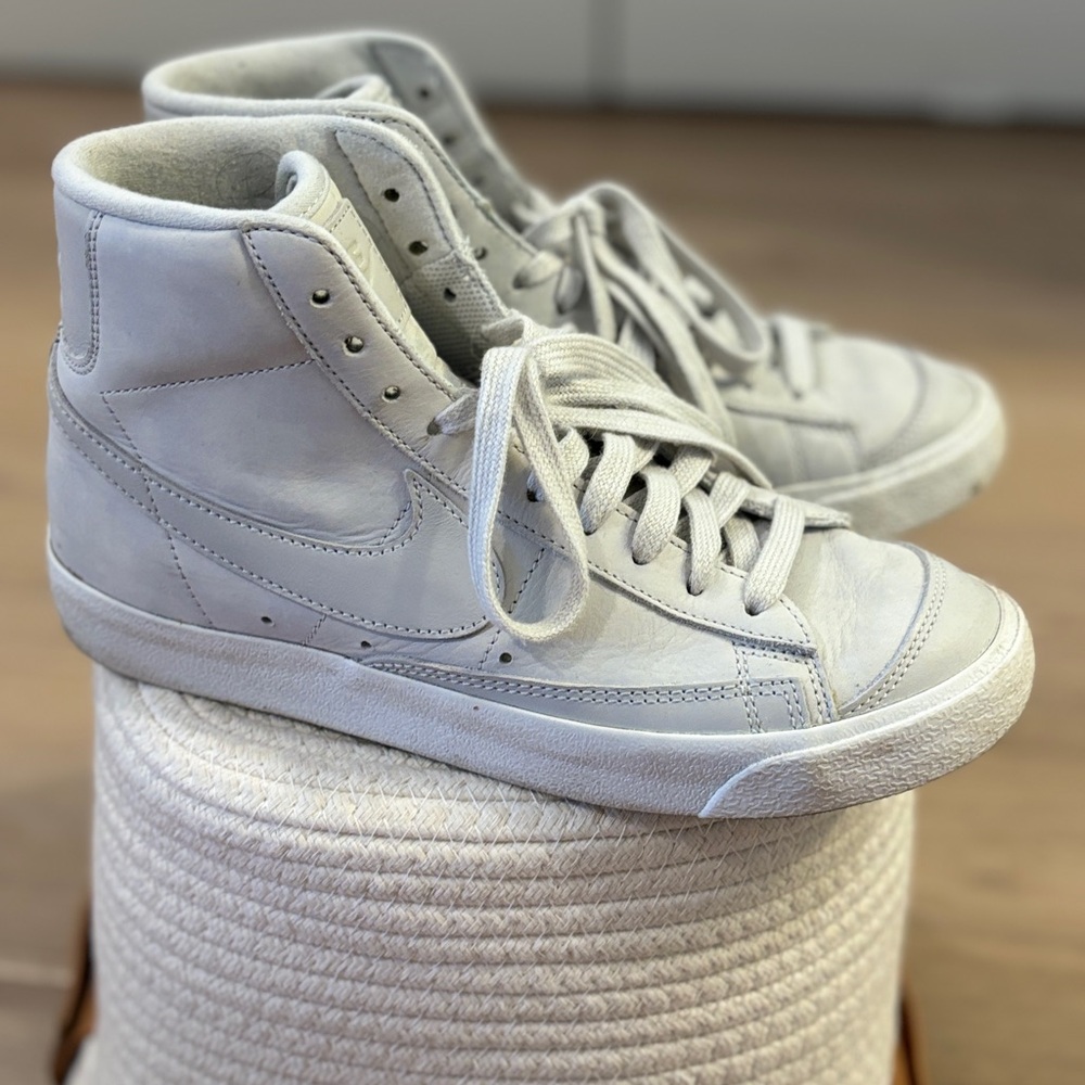 Nike Blazer Mid Premium Women's Shoes Size 8.5